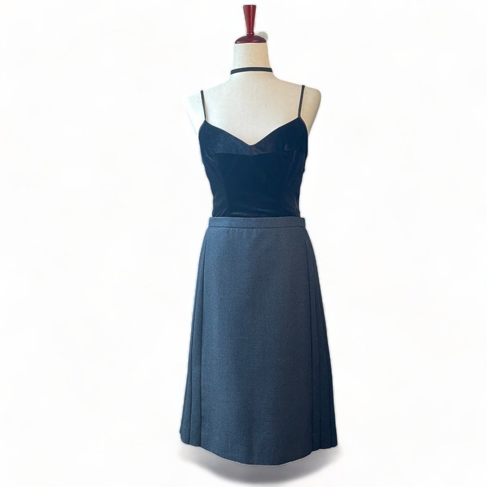 Prendang Pleated Grey A-Line Skirt Size M